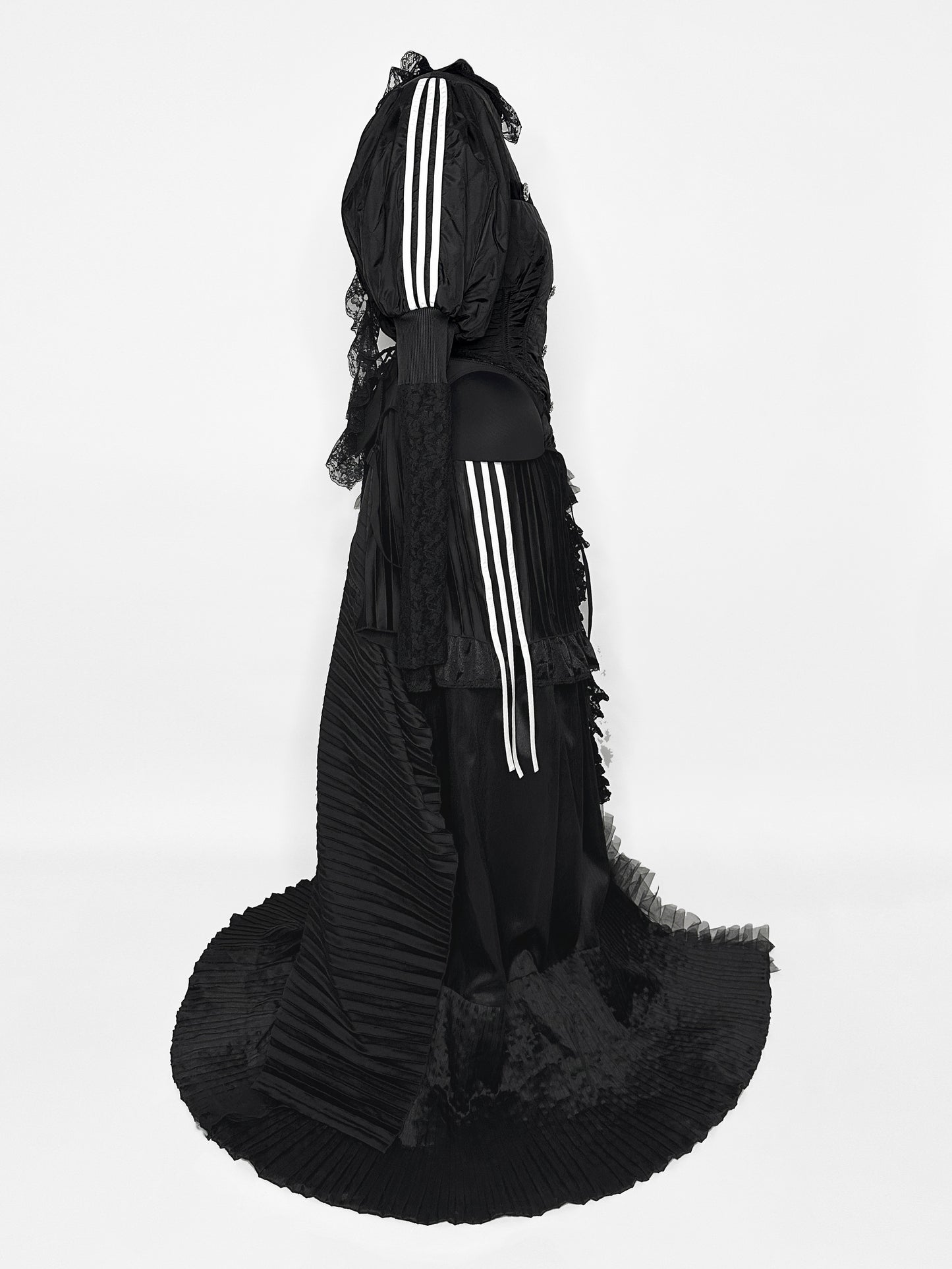 3R UPCYCLED / GOTHIC RUNNER DRESS 1OF1