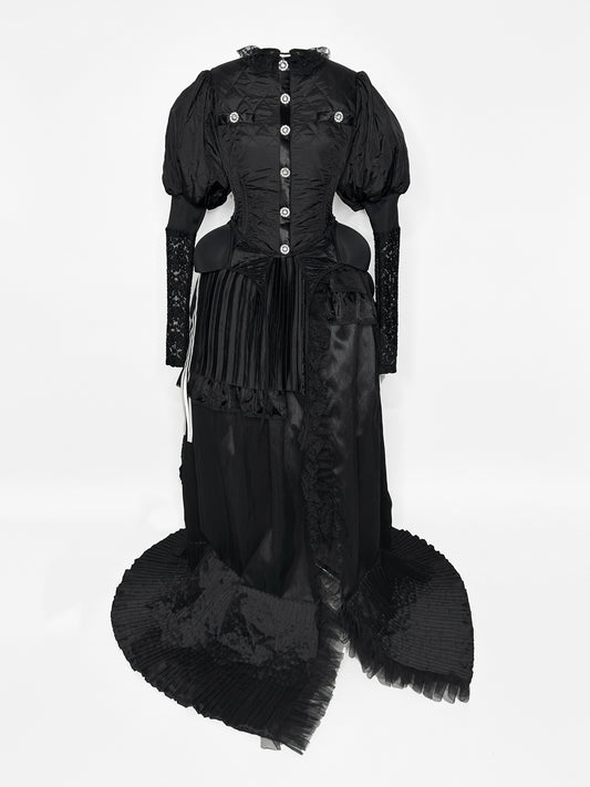 3R UPCYCLED / GOTHIC RUNNER DRESS 1OF1