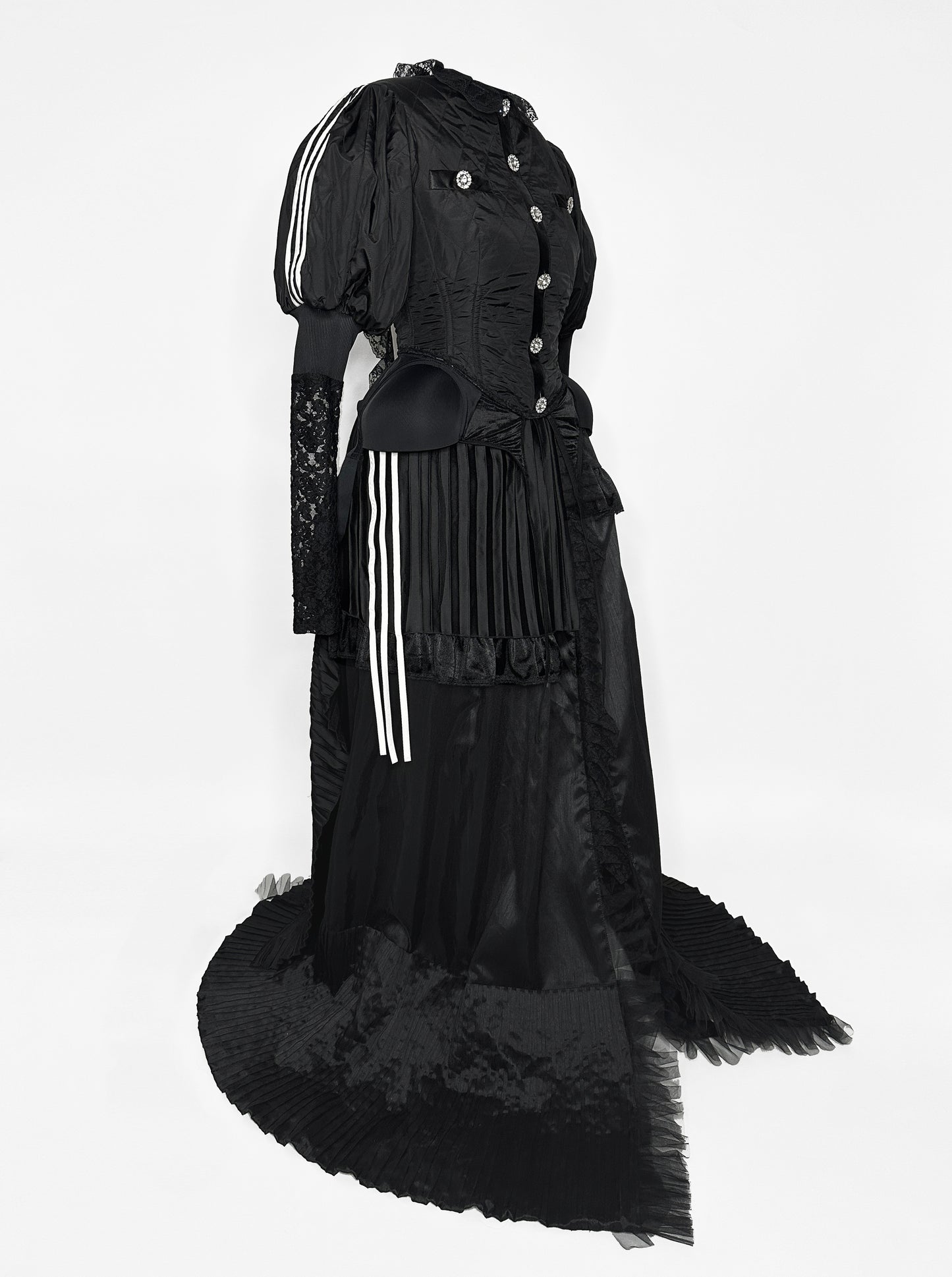 3R UPCYCLED / GOTHIC RUNNER DRESS 1OF1